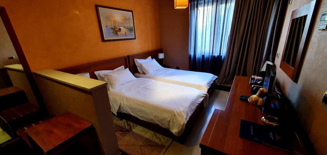 Nov Hotel Tirana Exterior photo